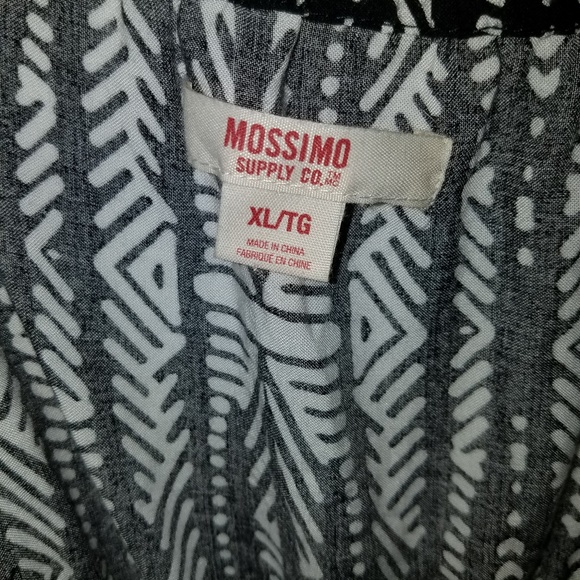 Mossimo Supply Co. Romper Size XL - Picture 2 of 2